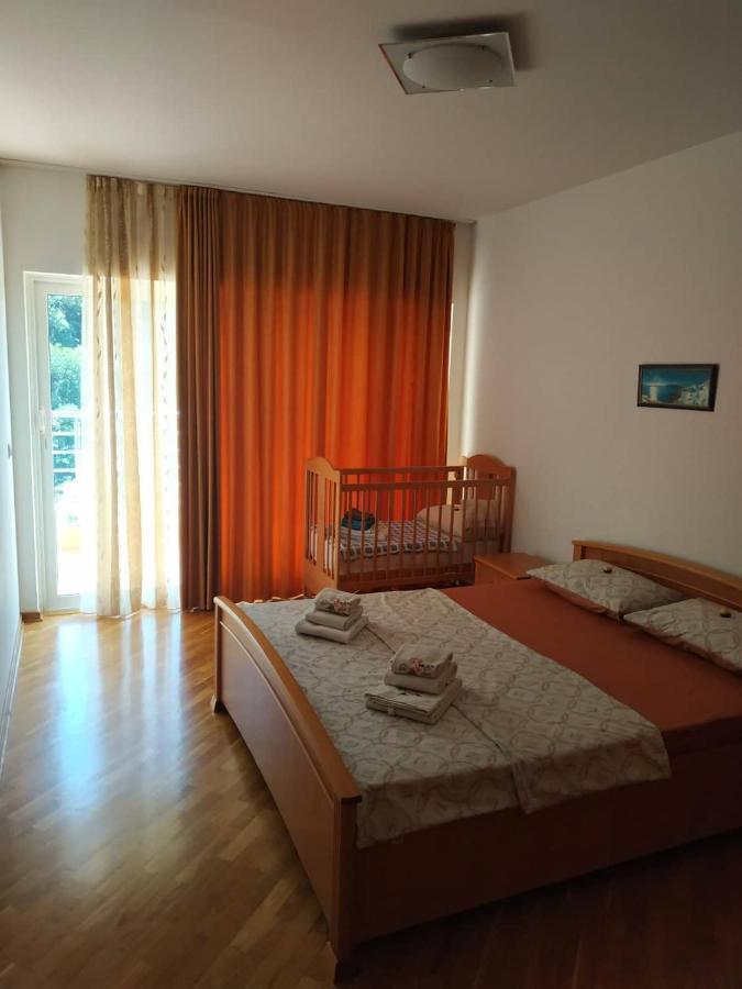 Monterus With Sea View In Becici *