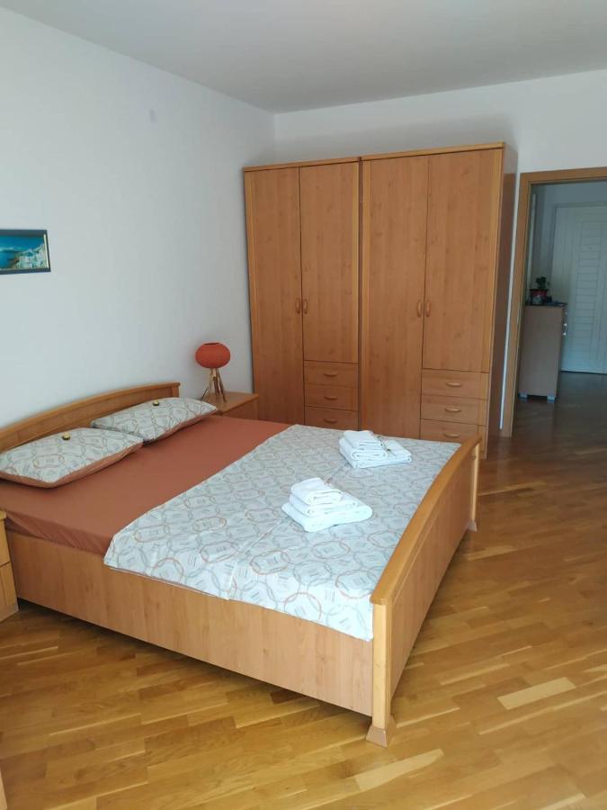 Apartment Monterus With Sea View In Becici *